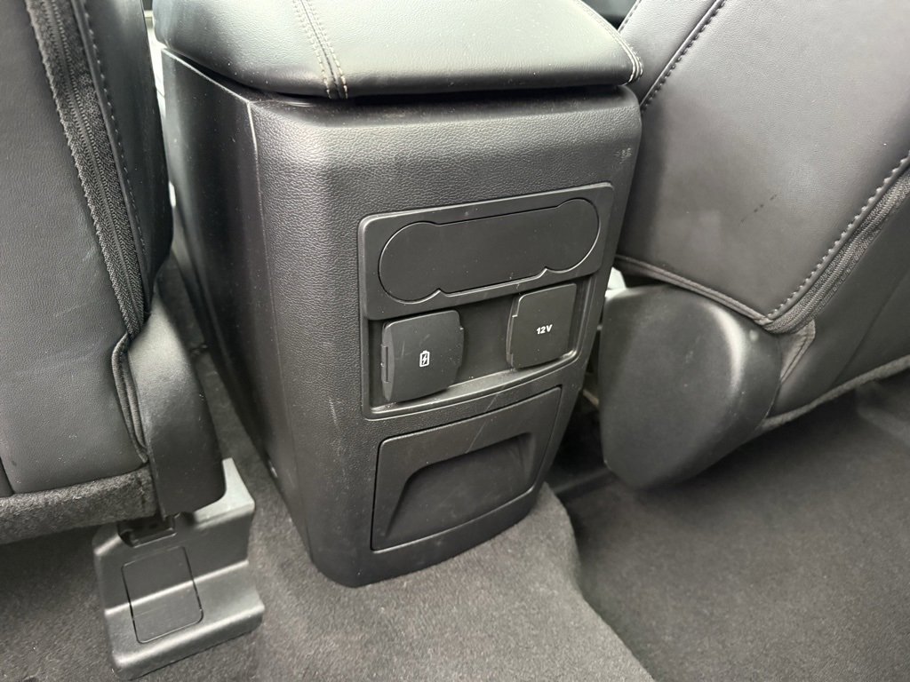 Used 2024 Ford Explorer XLT w/ Equipment Group 202A image 33