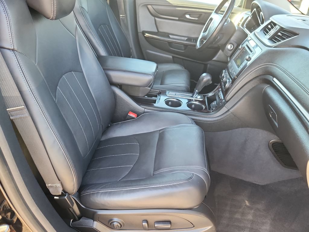 Used 2017 Chevrolet Traverse Premier AWD/4WD image 17