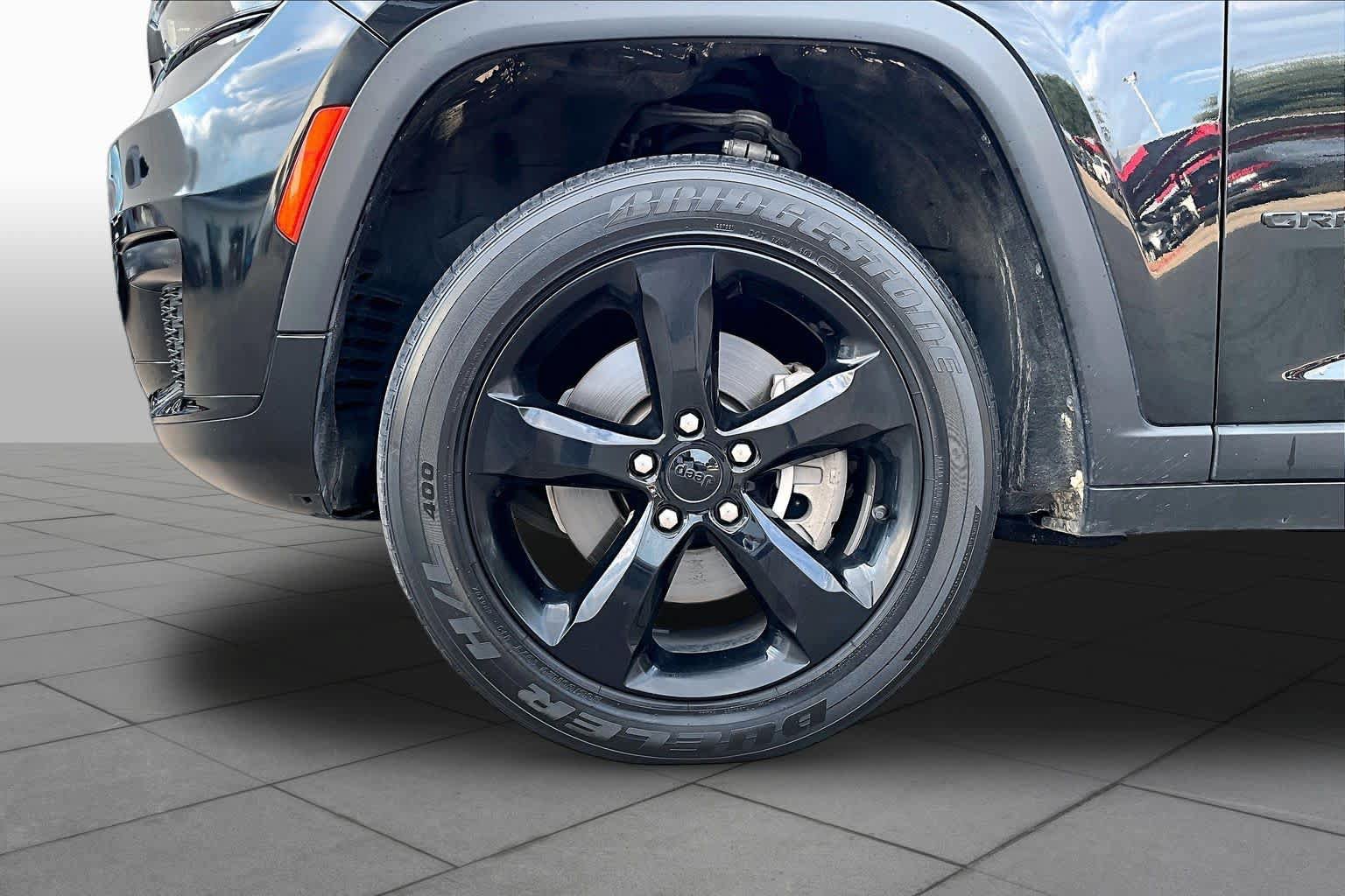 Used 2021 Jeep Grand Cherokee L Laredo AWD/4WD image 11