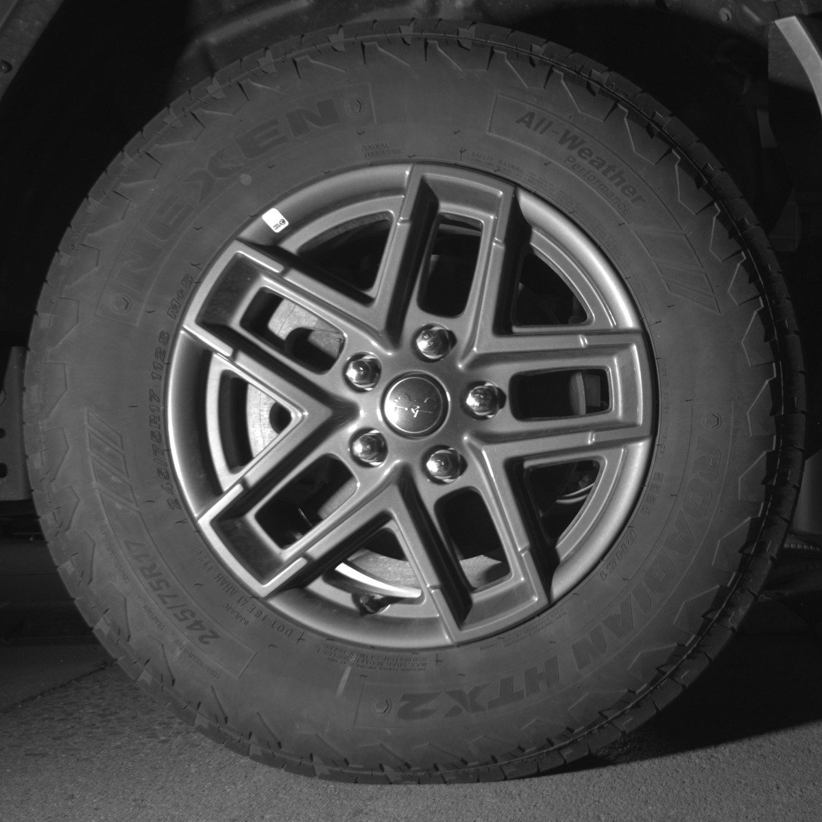 Used 2025 Jeep Wrangler Sport S image 13