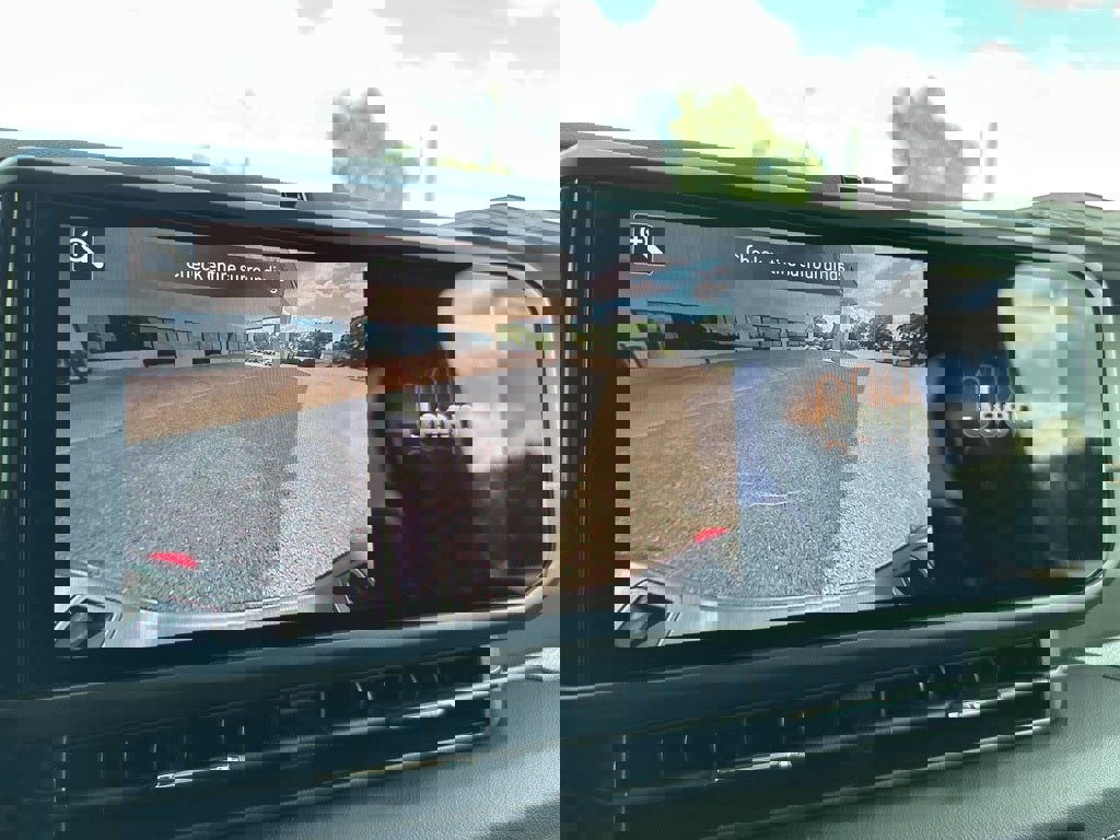 New 2025 Jeep Gladiator Mojave w/ Convenience Group image 25