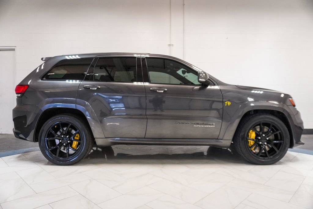 Used 2018 Jeep Grand Cherokee Trackhawk AWD/4WD image 35