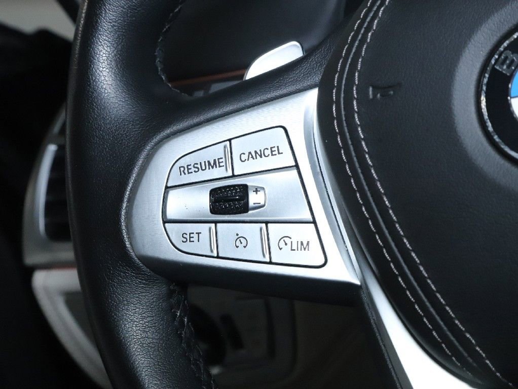 Used 2022 BMW 740i xDrive w/ Premium Package AWD/4WD image 26