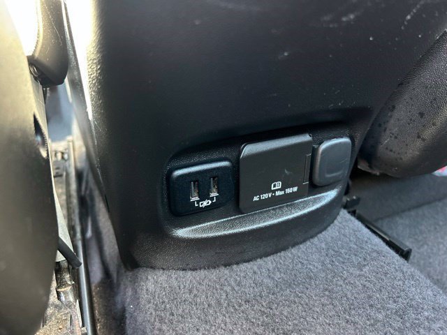 Used 2017 Chevrolet Malibu LT FWD image 38