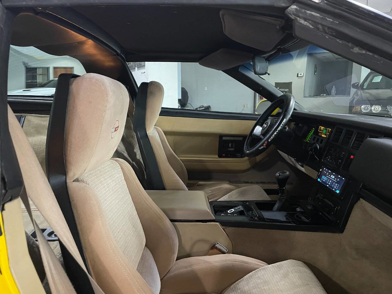 Used 1986 Chevrolet Corvette Coupe image 19