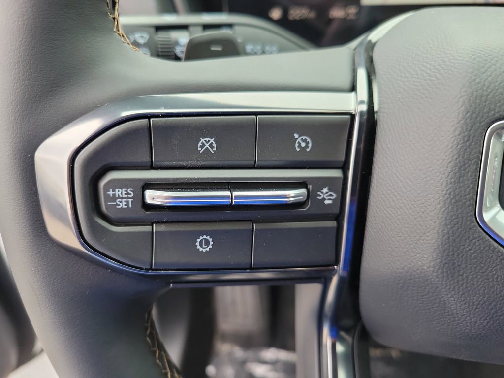 New 2026 GMC Terrain AT4 w/ Convenience Package III image 27