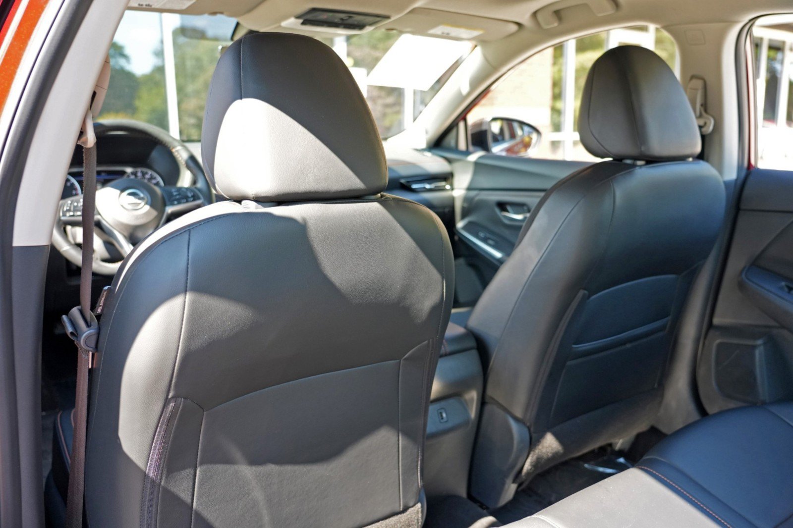 Used 2023 Nissan Sentra SR w/ SR Premium Package FWD image 32