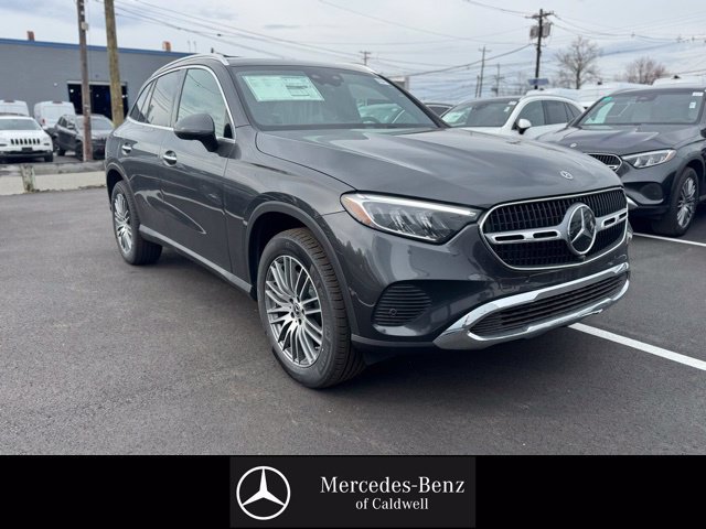 Used 2026 Mercedes-Benz GLC 300 4MATIC image 1