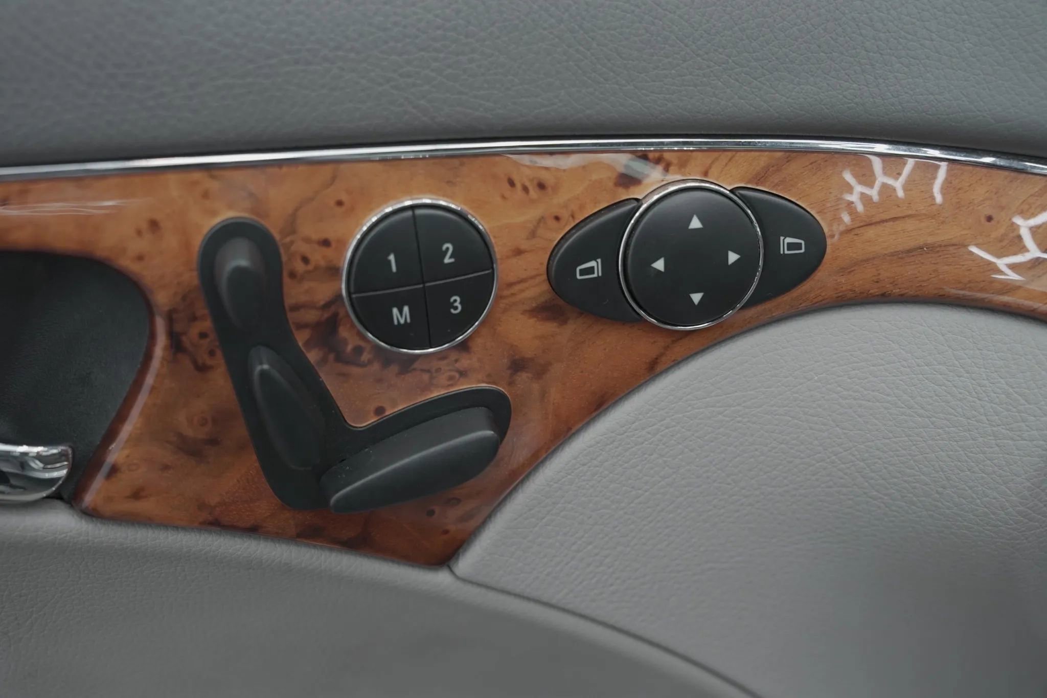 Used 2007 Mercedes-Benz E 350 Sedan image 5