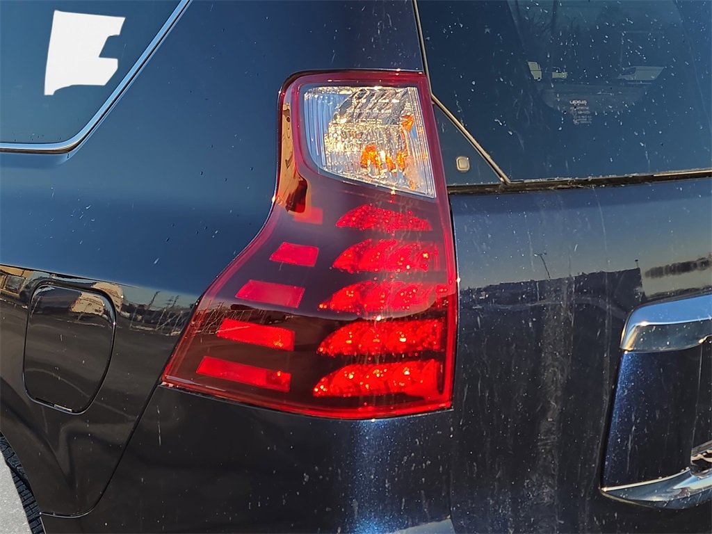 Used 2022 Lexus GX 460 Luxury w/ Sport Design Package image 34