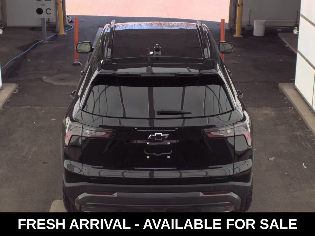 Used 2025 Chevrolet Equinox ACTIV image 5