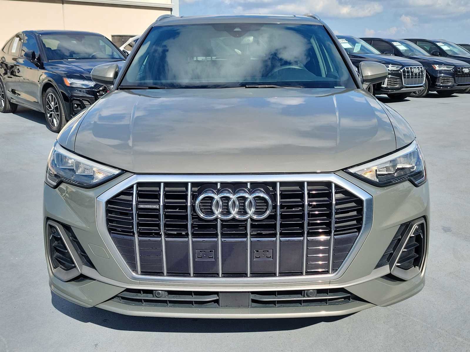 Certified 2021 Audi Q3 2.0T Premium AWD/4WD image 9