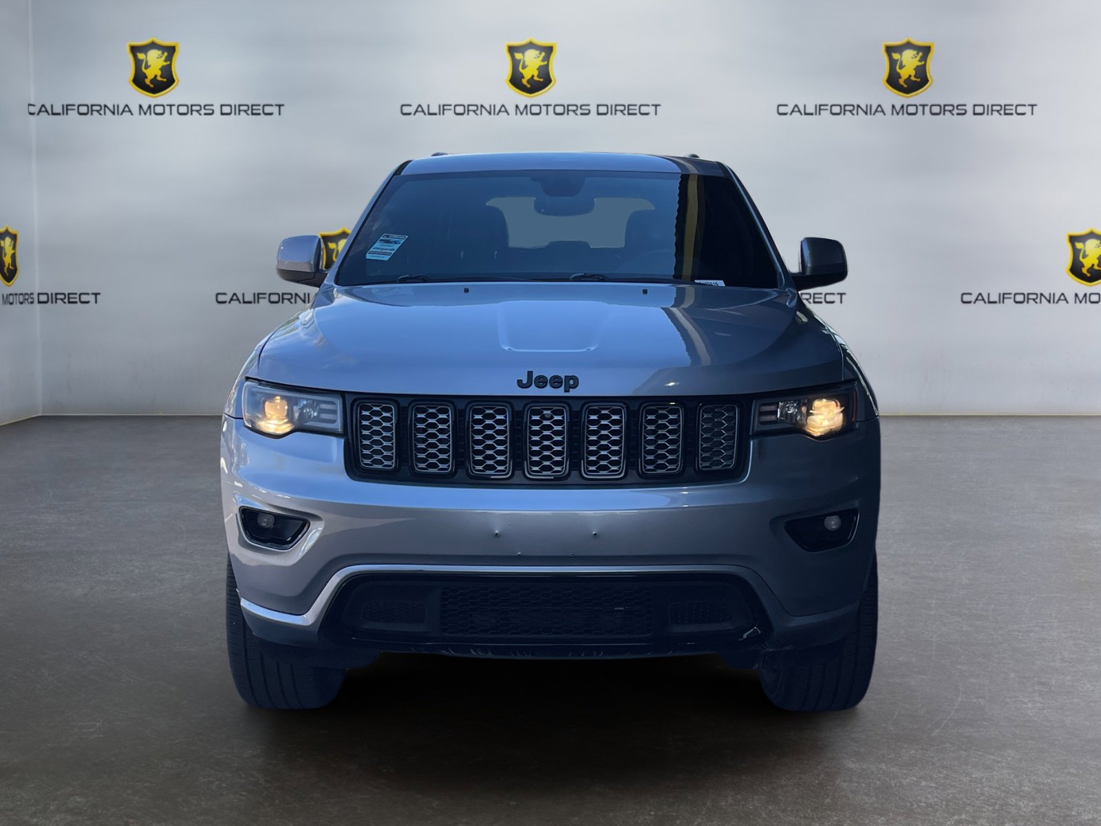 Used 2018 Jeep Grand Cherokee Altitude image 8