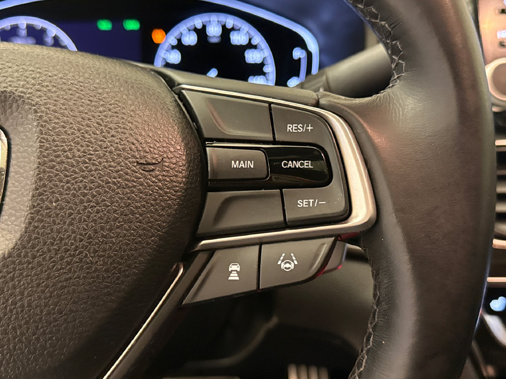Used 2018 Honda Accord Sport image 30