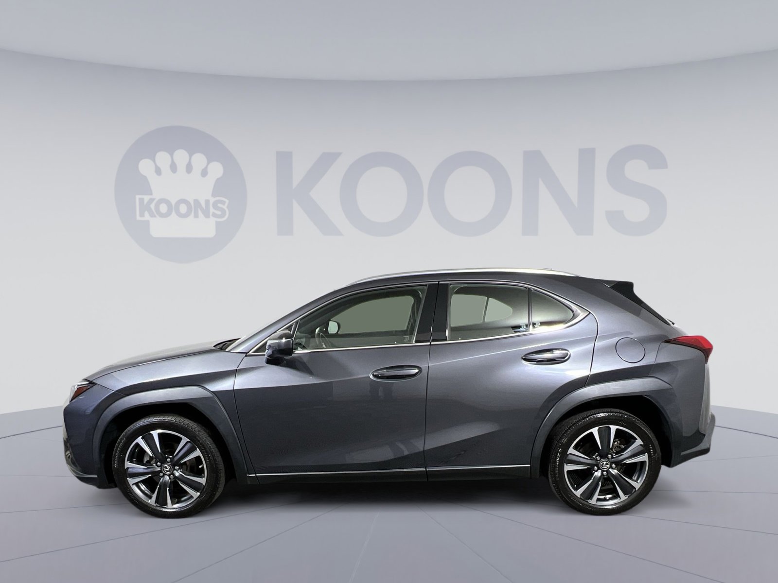 Used 2022 Lexus UX 200 w/ Accessory Package (Z2) image 2