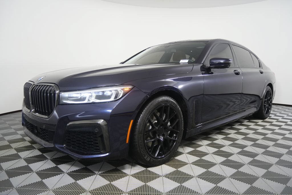 Used 2022 BMW 740i xDrive w/ M Sport Package AWD/4WD image 7