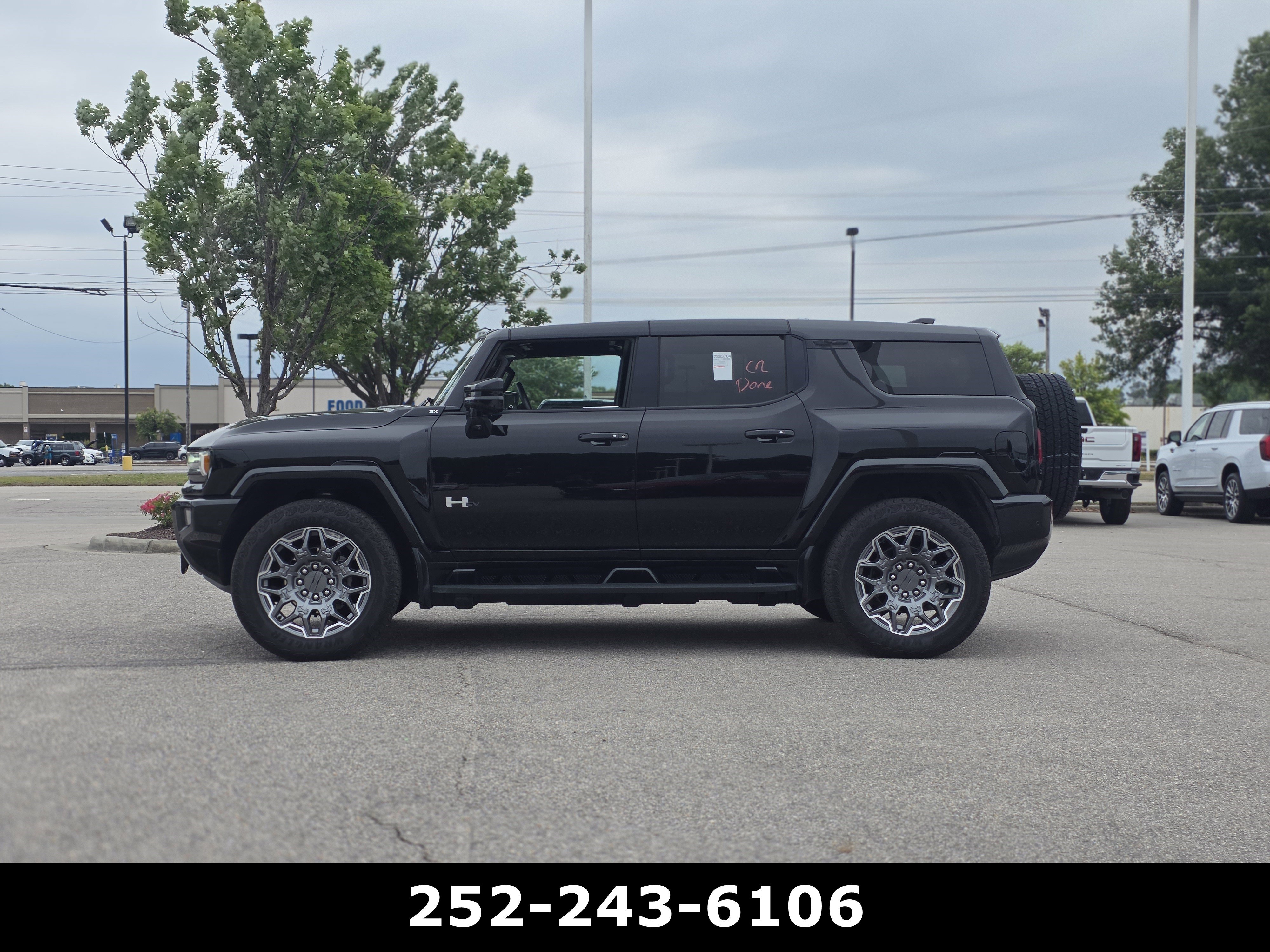 Used 2025 GMC Hummer EV 3X AWD/4WD image 4