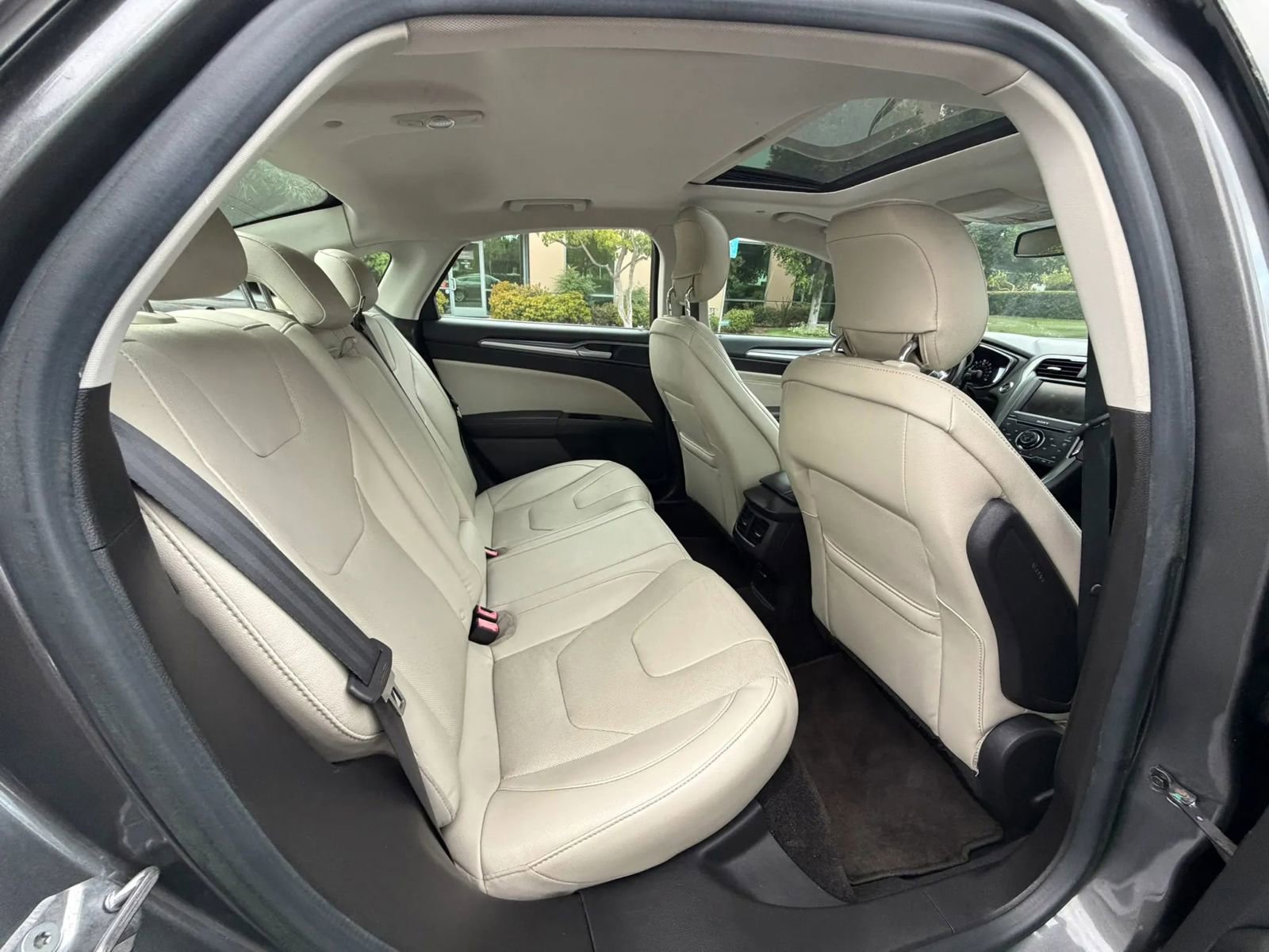 Used 2014 Ford Fusion Energi Titanium w/ Driver Assist Package FWD image 13