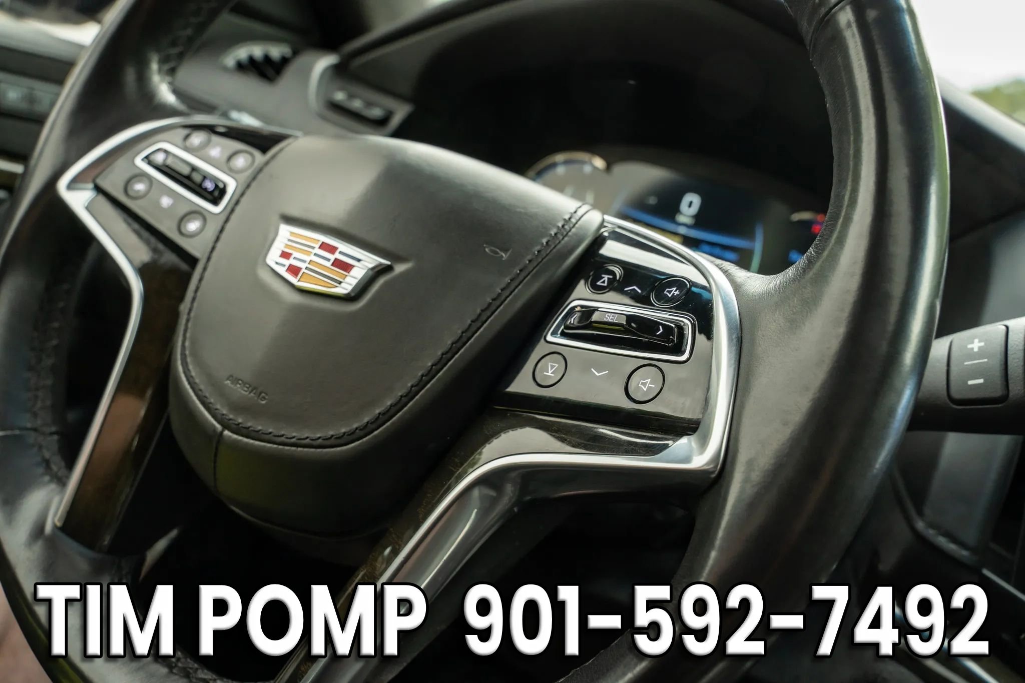 Used 2018 Cadillac Escalade Platinum AWD/4WD image 26