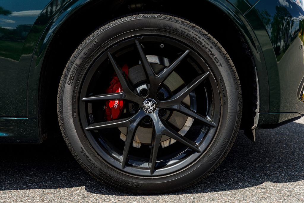 Used 2021 Alfa Romeo Stelvio Ti w/ Nero Edizione AWD/4WD image 18