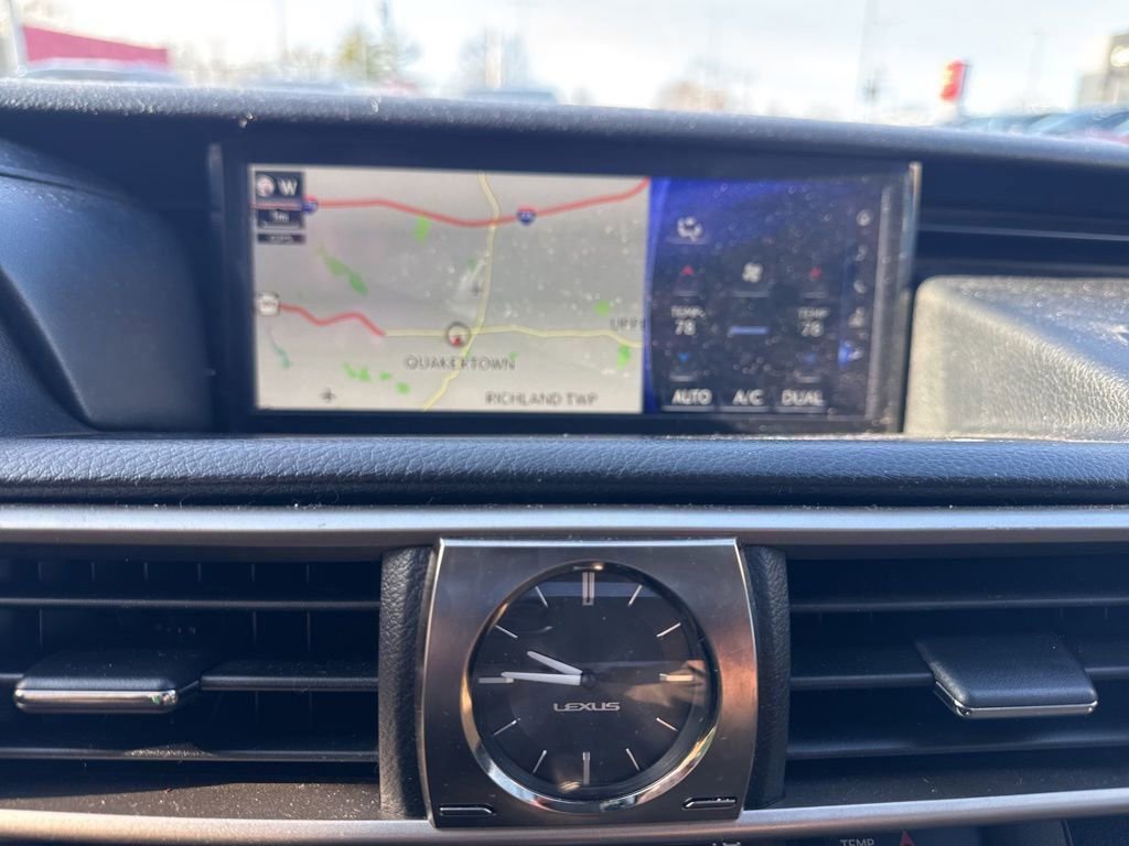 Used 2018 Lexus IS 300 AWD w/ Comfort Package image 9