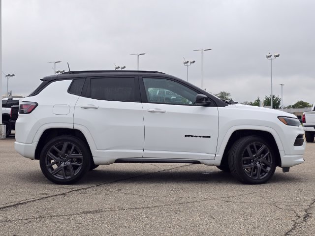 Used 2025 Jeep Compass Limited w/ High Altitude Package AWD/4WD image 28