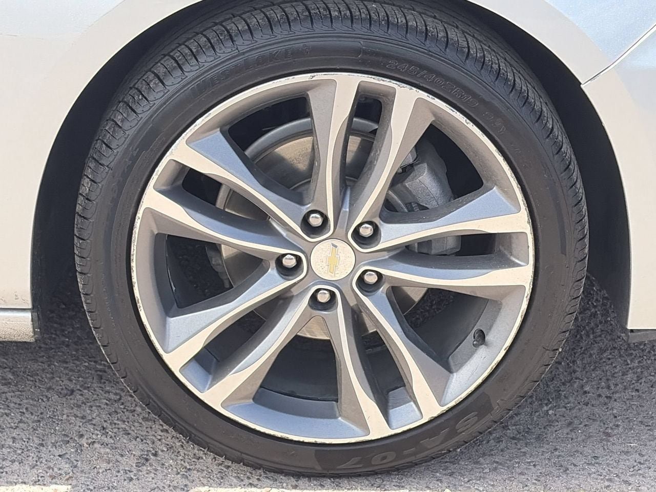 Used 2021 Chevrolet Malibu LT FWD image 9