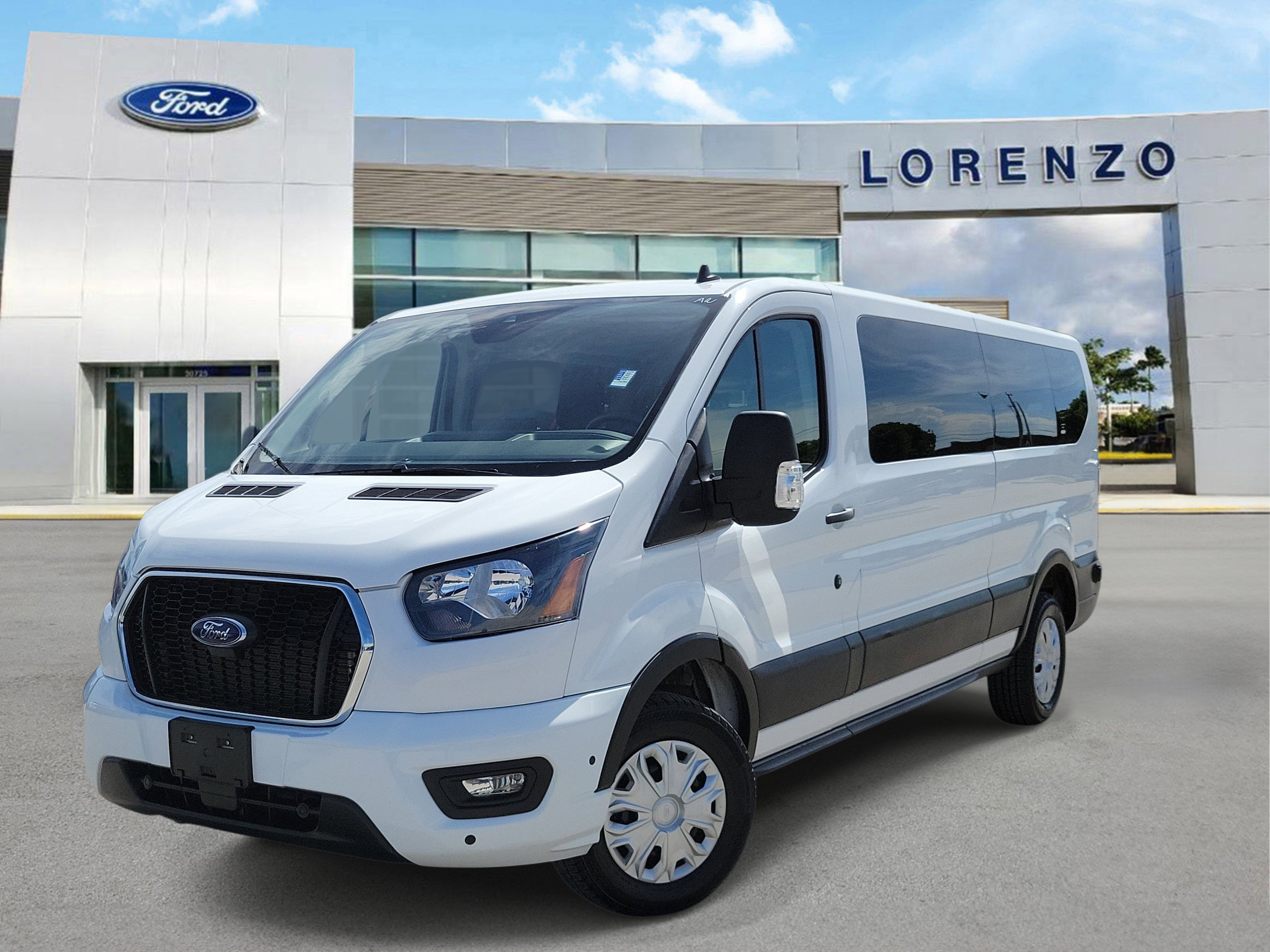 Used 2024 Ford Transit 350 XLT RWD image 1