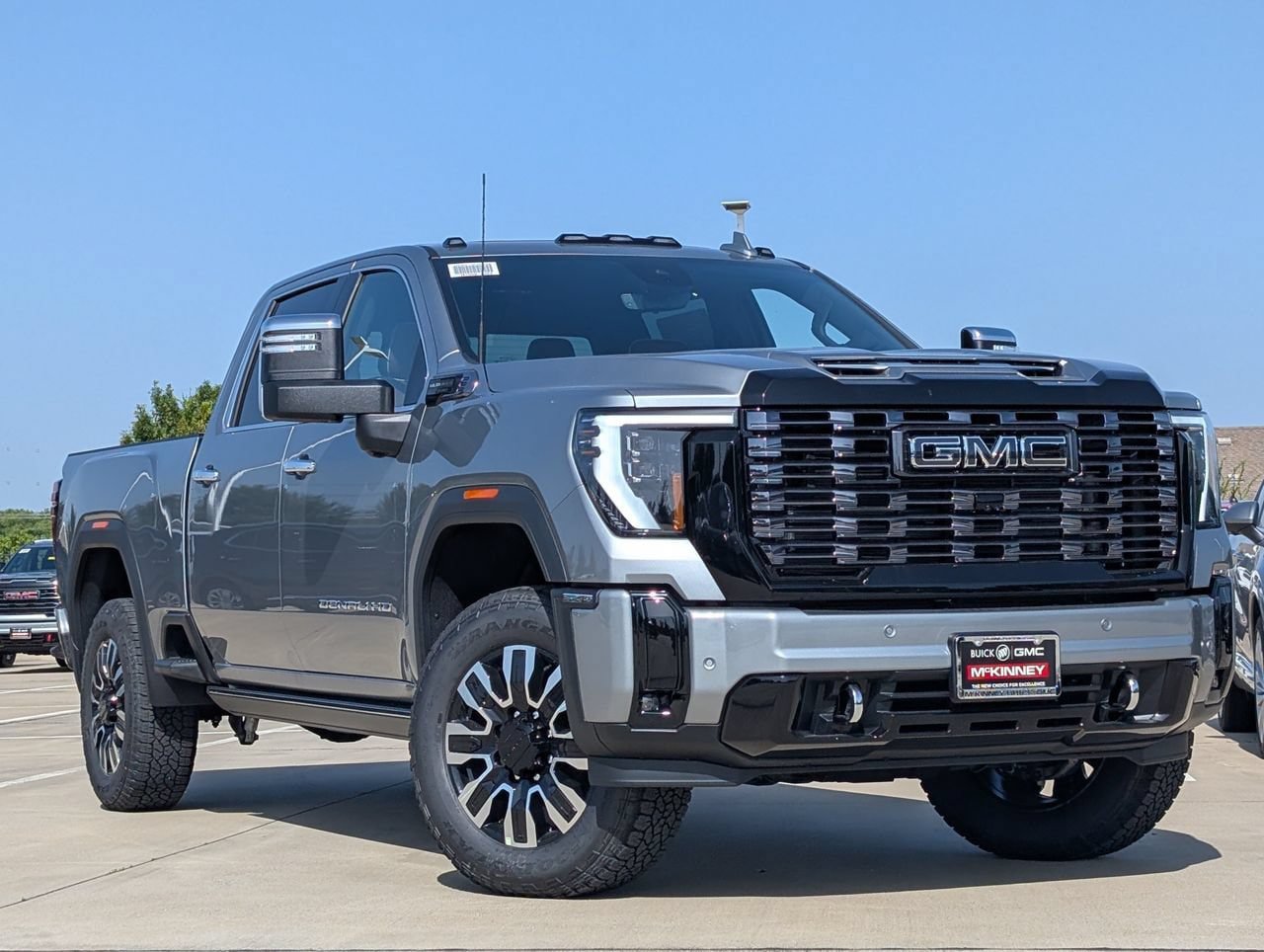 New 2026 GMC Sierra 2500 Denali Ultimate AWD/4WD image 2