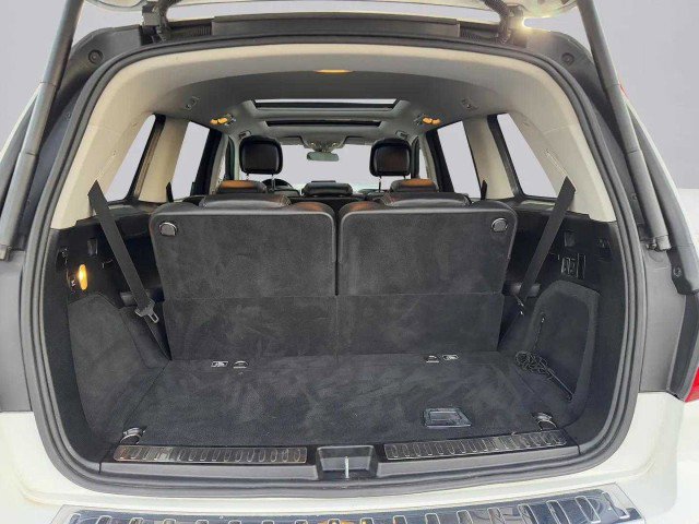 Used 2018 Mercedes-Benz GLS 550 4MATIC image 56
