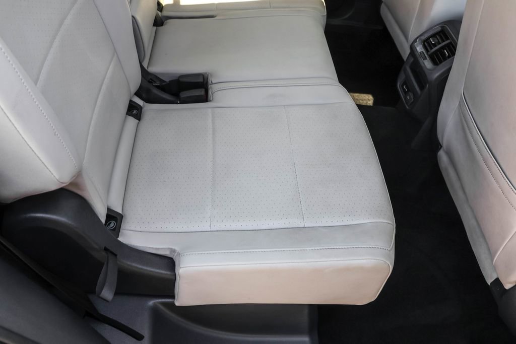 Used 2019 Volkswagen Tiguan SE FWD image 34