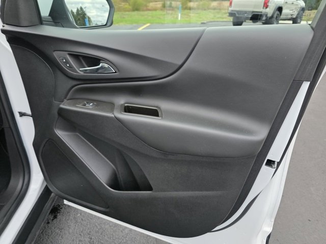 Used 2023 Chevrolet Equinox LT image 18