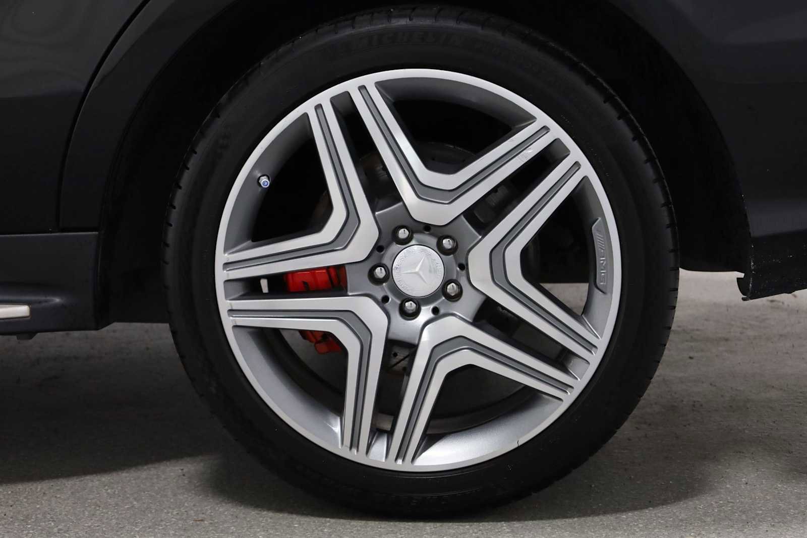 Used 2014 Mercedes-Benz ML 63 AMG 4MATIC image 34