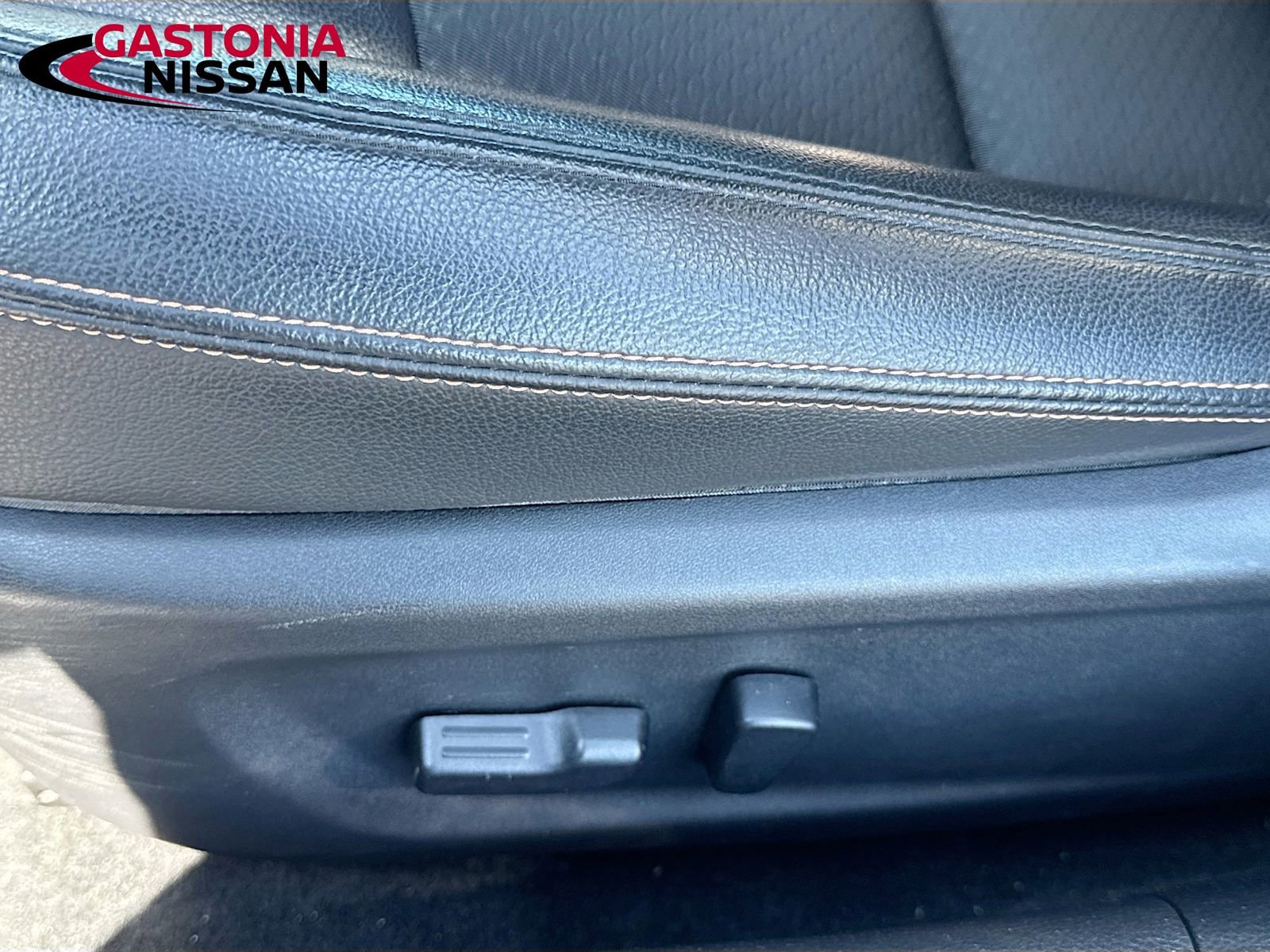 Used 2020 Nissan Altima 2.5 SR FWD image 25