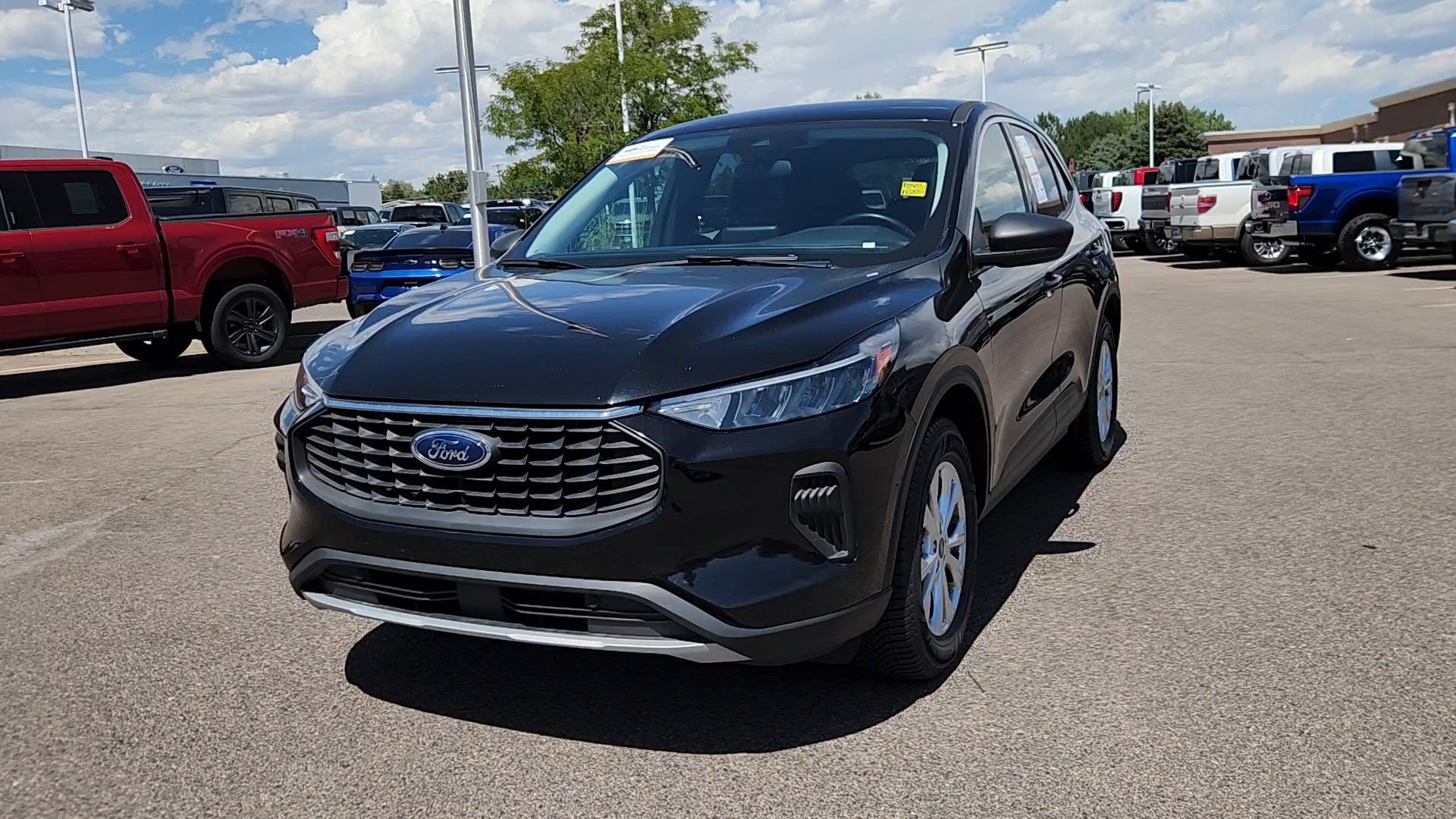 Certified 2024 Ford Escape Active AWD/4WD image 3