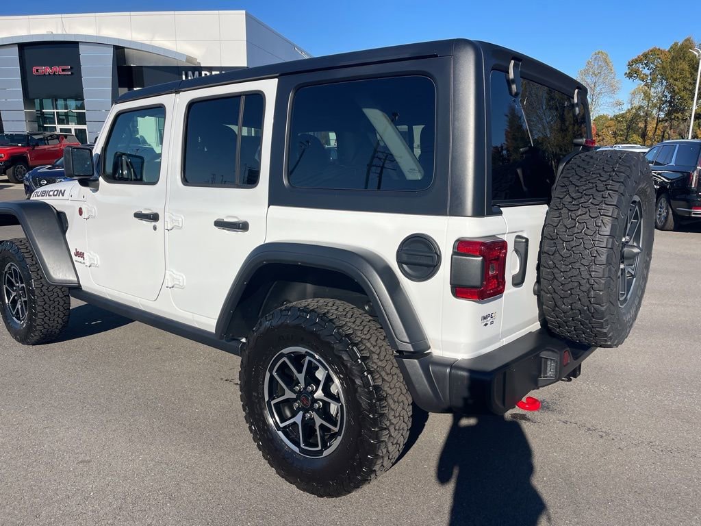 Used 2025 Jeep Wrangler Unlimited Rubicon image 3