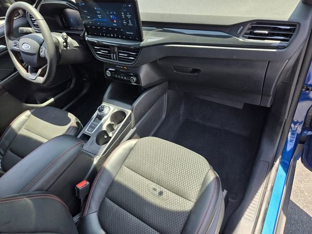 Used 2023 Ford Escape ST-Line w/ Tech Pack #1 AWD/4WD image 18