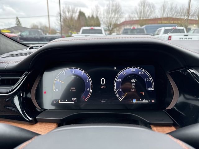 New 2026 Jeep Grand Cherokee Summit w/ Obsidian Package image 22