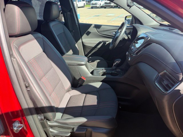 Certified 2022 Chevrolet Equinox RS w/ Infotainment Package FWD image 18
