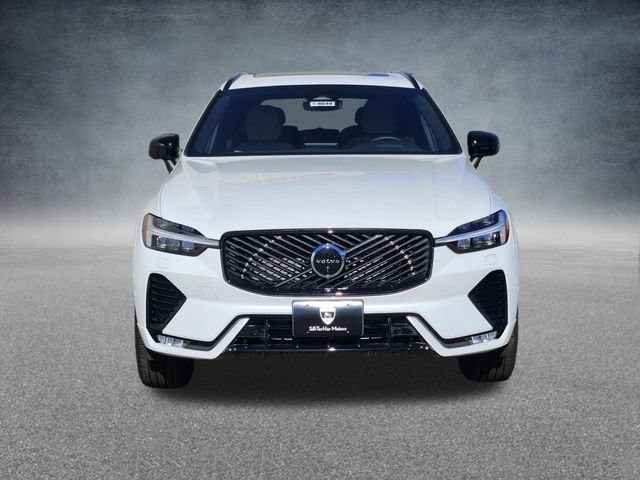 New 2026 Volvo XC60 B5 Plus w/ Protection Package Premier AWD/4WD image 2
