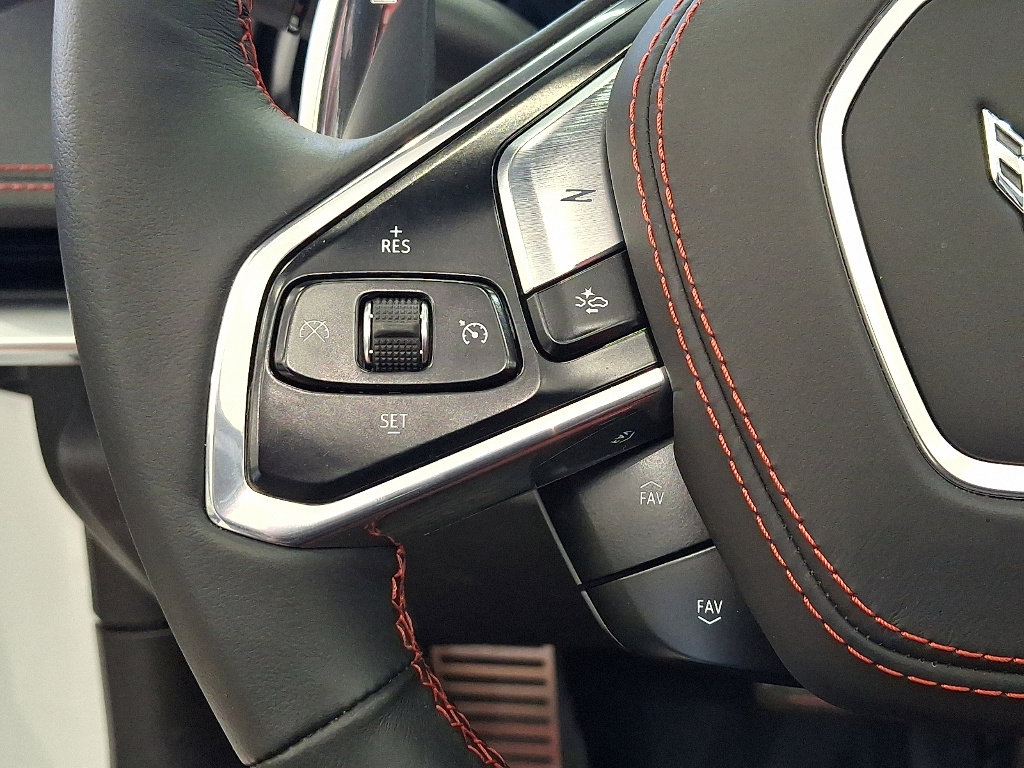 Used 2025 Chevrolet Corvette Z06 image 18