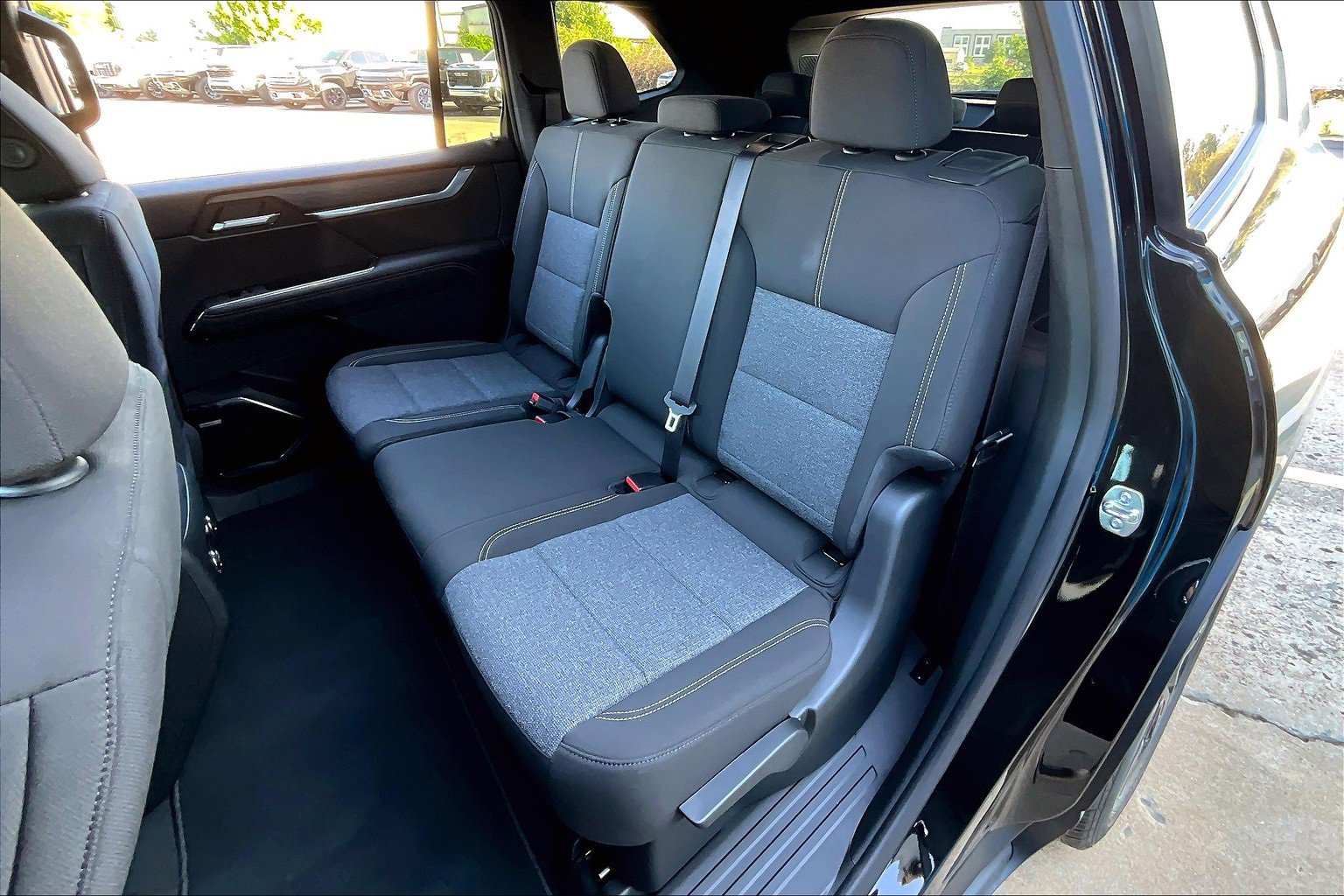 New 2025 GMC Acadia Elevation w/ Black Edition image 10