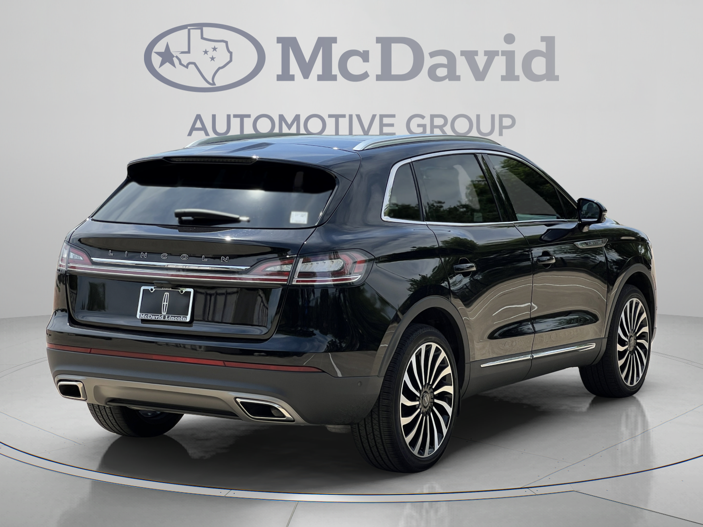 Certified 2023 Lincoln Nautilus Black Label w/ Cargo Utility Package AWD/4WD image 7