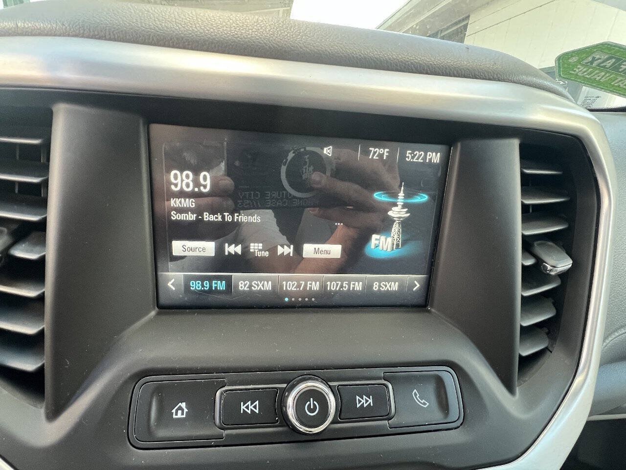 Used 2017 GMC Acadia SLE w/ LPO, Floor Liner Package AWD/4WD image 19