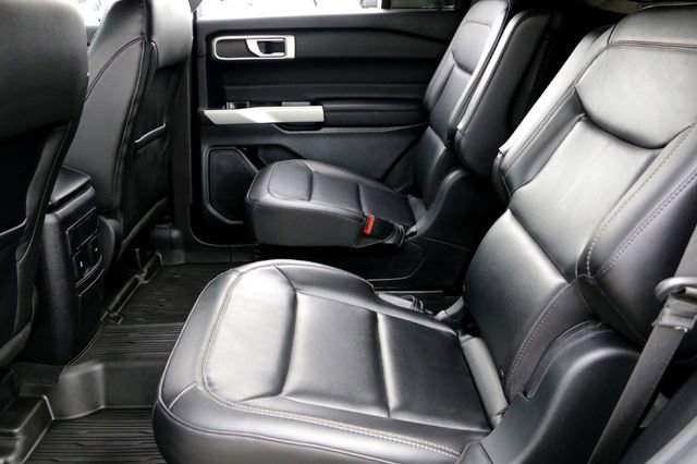 Used 2024 Ford Explorer XLT w/ Equipment Group 202A image 24