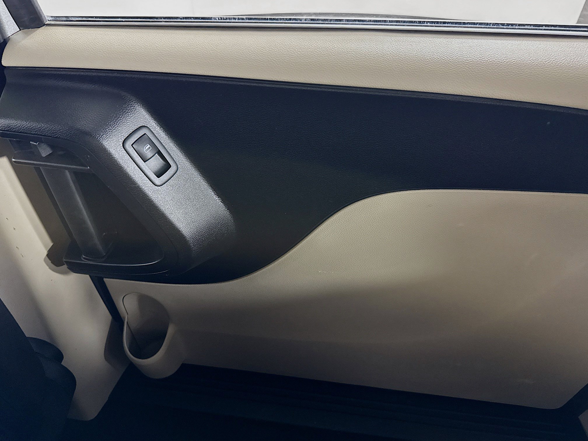 Used 2018 Dodge Grand Caravan SE w/ UConnect Hands-Free Group FWD image 44