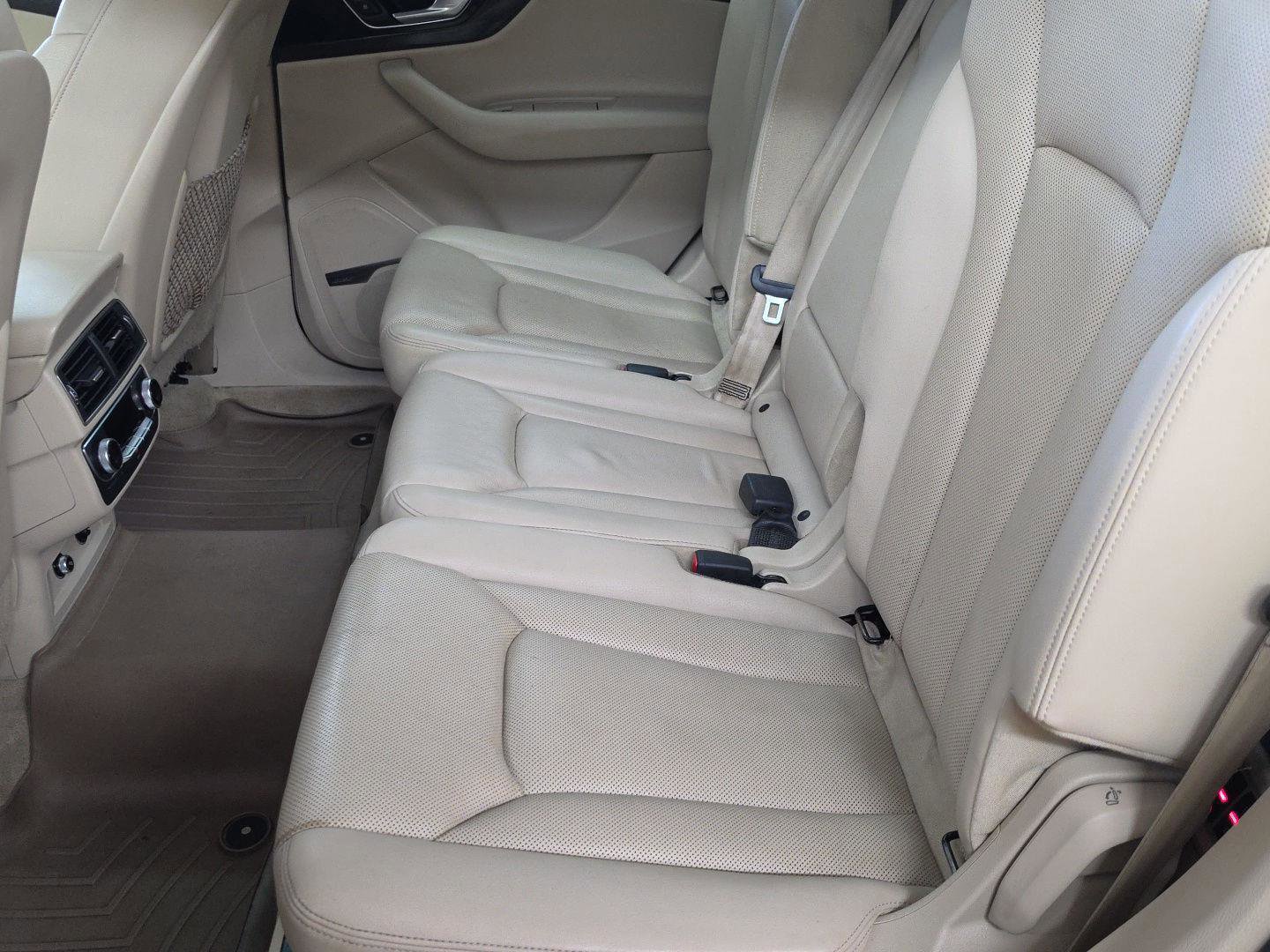 Used 2018 Audi Q7 3.0T Premium Plus w/ Premium Plus Package image 7