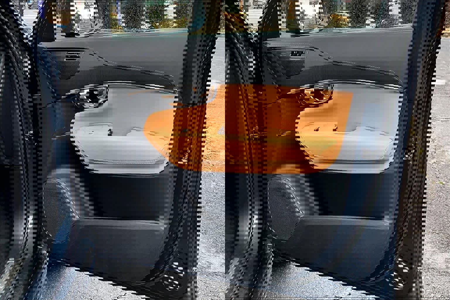 Used 2023 Volvo XC90 T8 Ultimate image 23