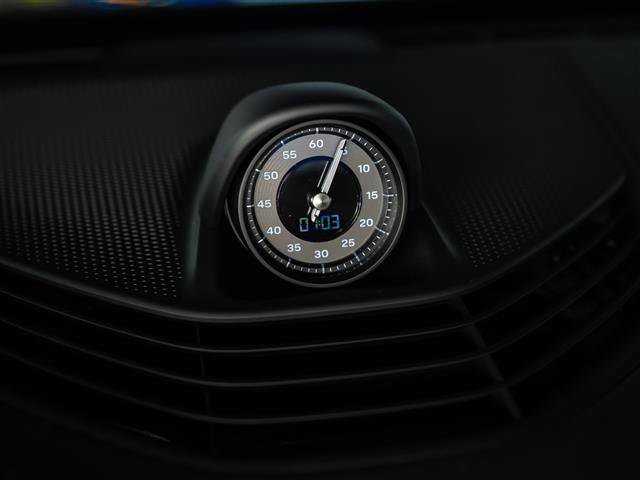 Used 2025 Porsche Taycan RWD image 27