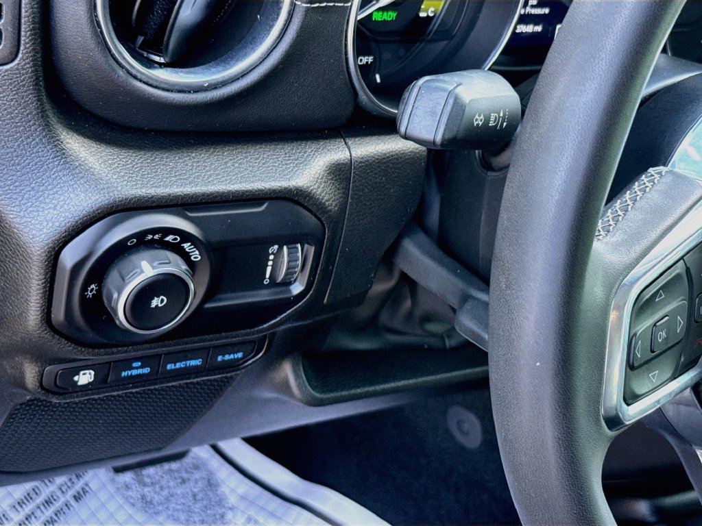 Certified 2023 Jeep Wrangler Unlimited Sahara AWD/4WD image 11